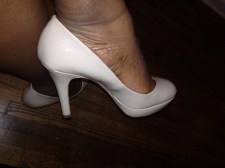 Vanessa's nude pump